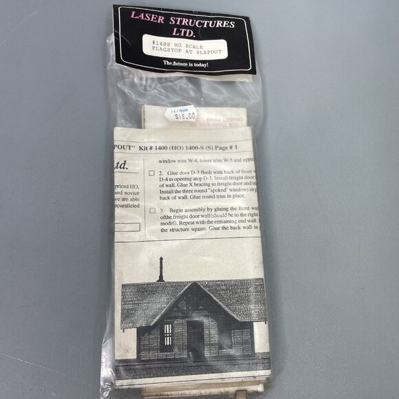 Laser Structures 1400 HO Scale Flagstop at Slapout Wooden Building Kit - Picture 1 of 5